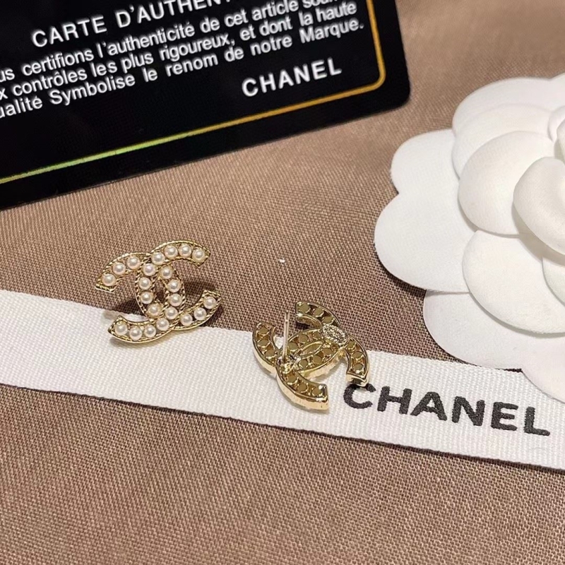 Ch**el earrings